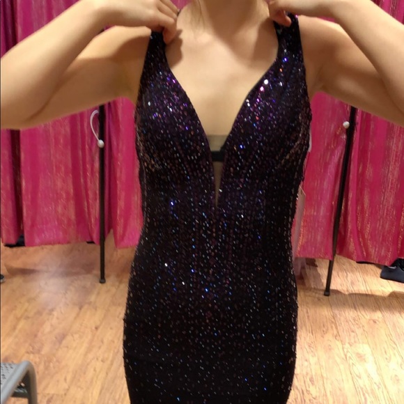 Prom dress - Picture 3 of 8